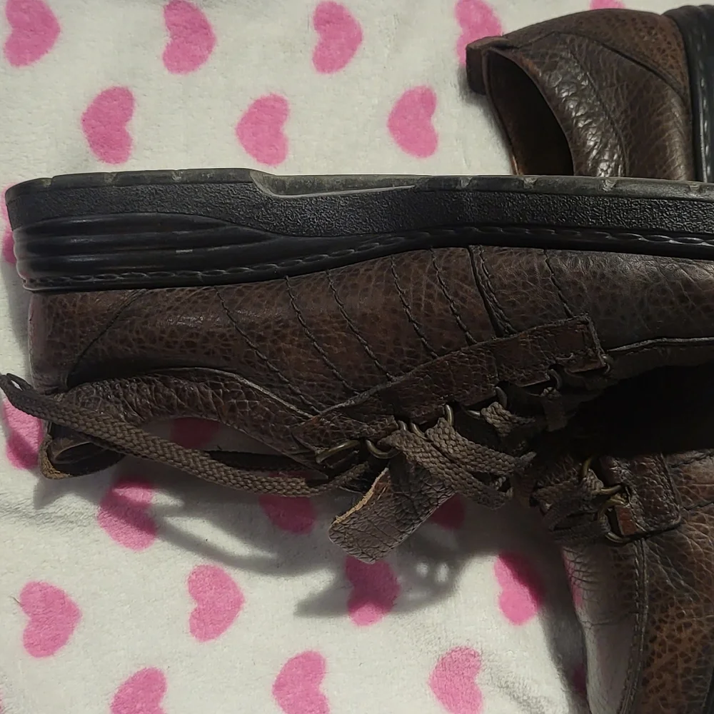 Shoe - Picture 11 of 14